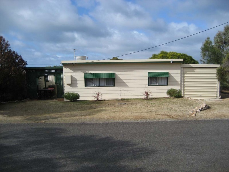 4 Chapman Road, Rogues Point SA 5571