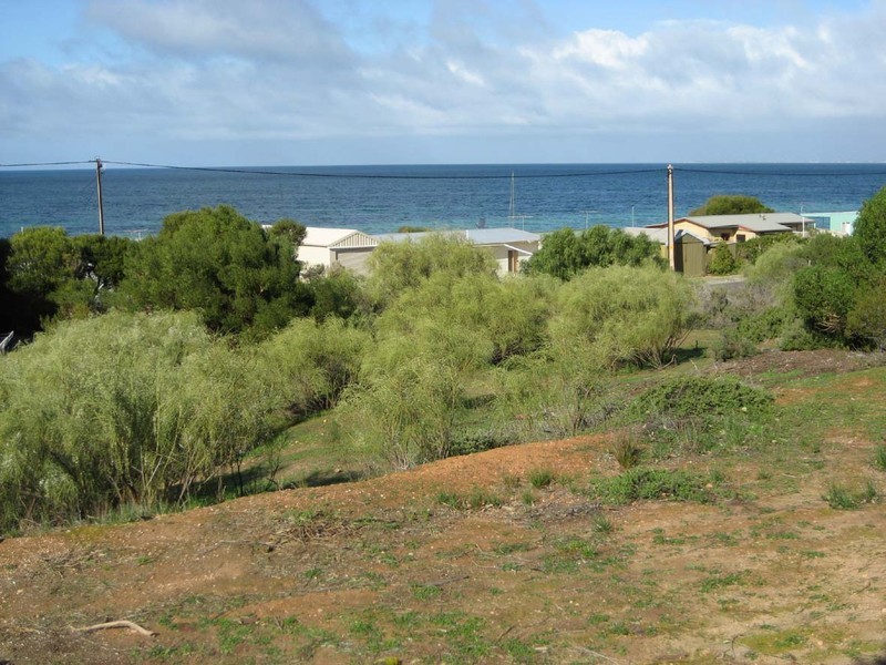 4 Chapman Road, Rogues Point SA 5571