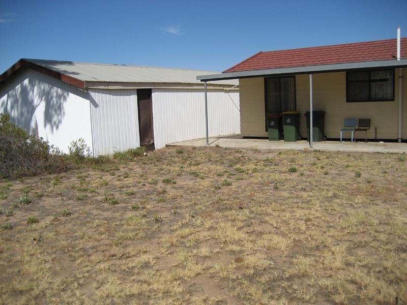 11 Mesnil Drive, Port Clinton SA 5570