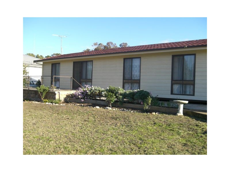 11 Mesnil Drive, Port Clinton SA 5570