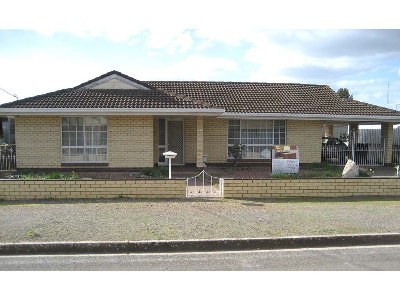 6 South Terrace, Minlaton SA 5575