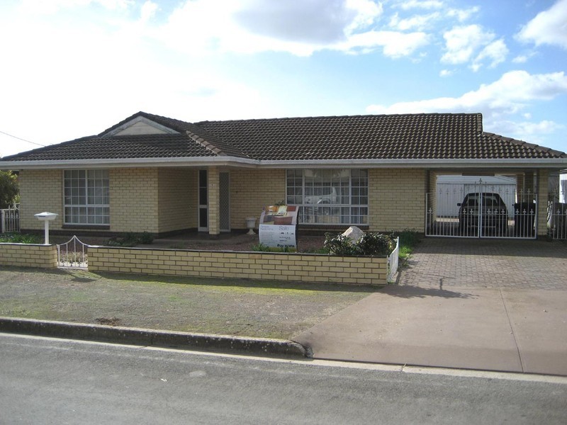6 South Terrace, Minlaton SA 5575