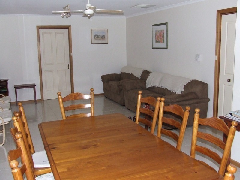 8 Nankivell Street, Moonta Bay SA 5558