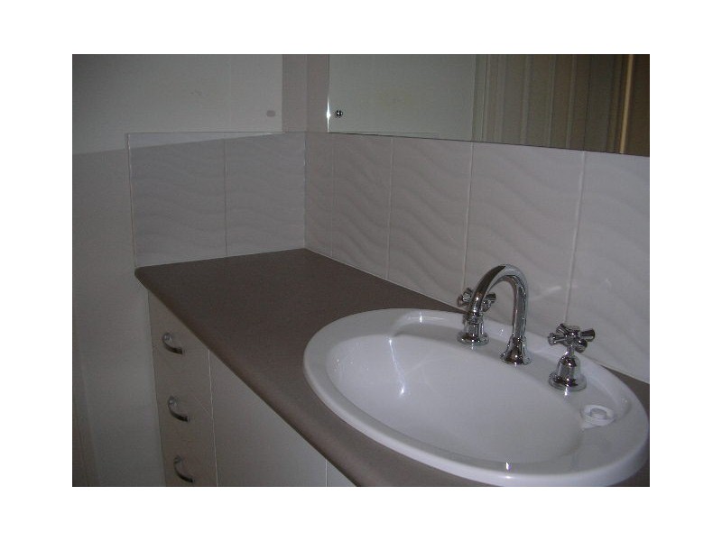 11 Edith Street, Moonta Bay SA 5558