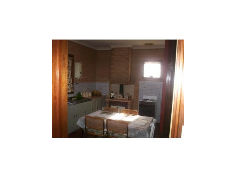 24 First Street, Moonta SA 5558