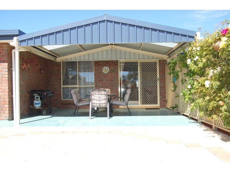 9 Clayton Street, Moonta Bay SA 5558
