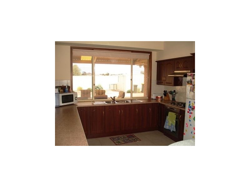 2 Warmington Road, Kadina SA 5554