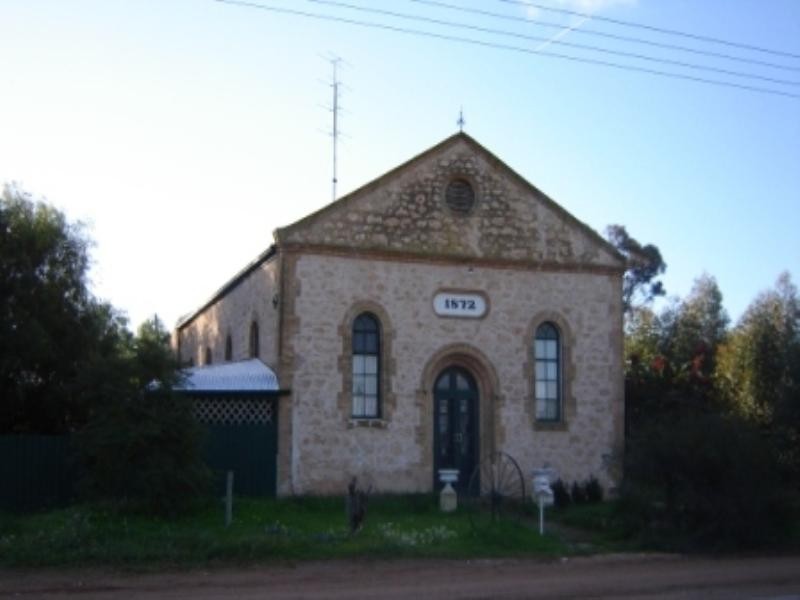 37 KADINA Road, North Yelta SA 5558