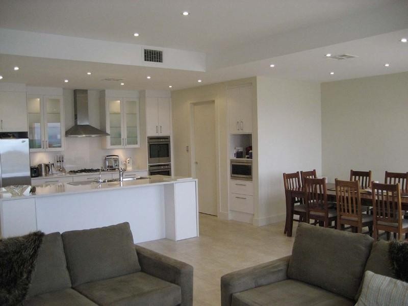 30 Marina Drive, Port Vincent SA 5581