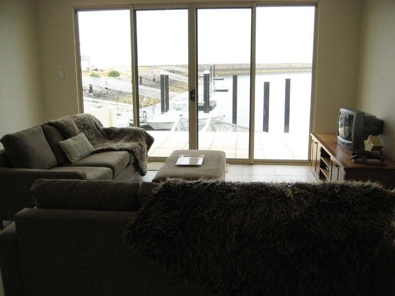 30 Marina Drive, Port Vincent SA 5581