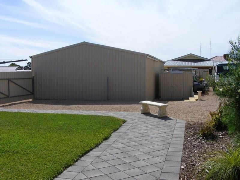 1 Harbison Street, Moonta Bay SA 5558