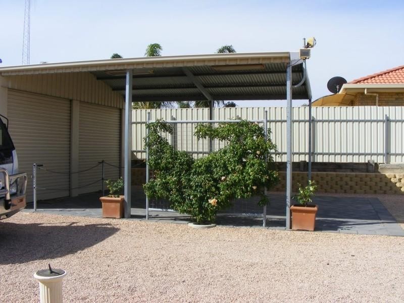 1 Harbison Street, Moonta Bay SA 5558