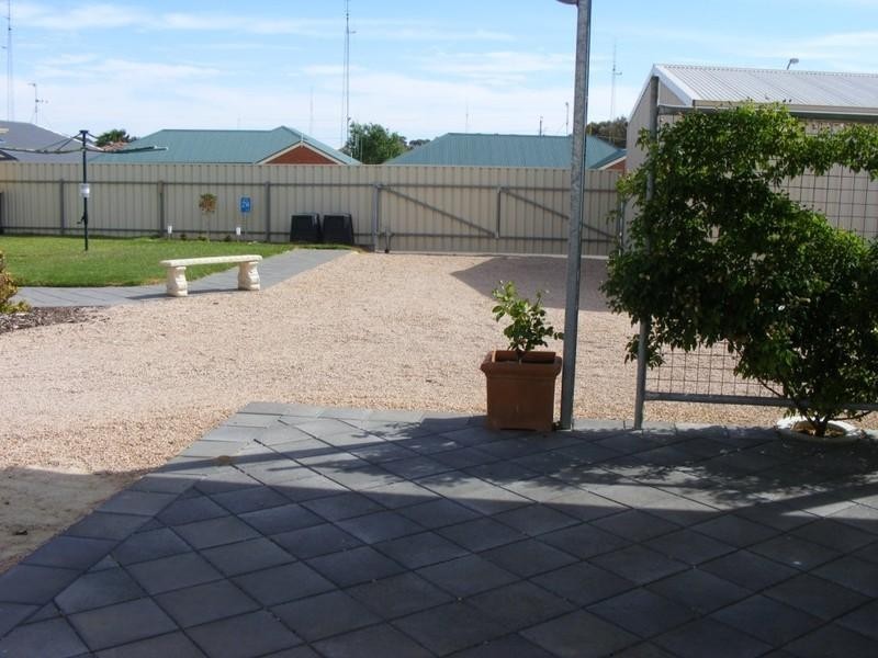 1 Harbison Street, Moonta Bay SA 5558