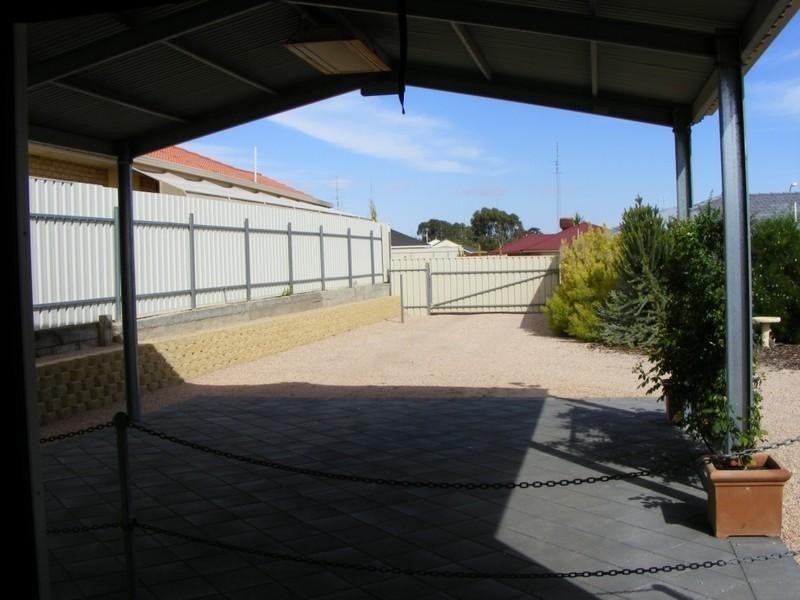 1 Harbison Street, Moonta Bay SA 5558