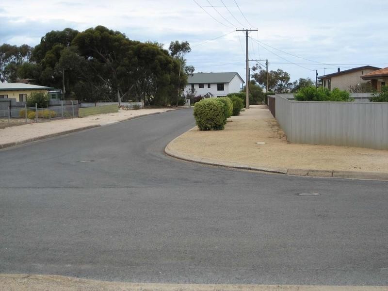 15 Allen Road, Tiddy Widdy Beach SA 5571