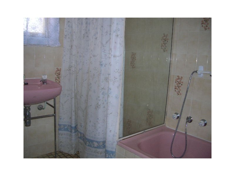 19 Trelawney Street, Moonta Bay SA 5558