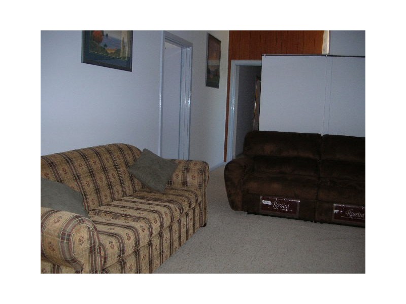 19 Trelawney Street, Moonta Bay SA 5558