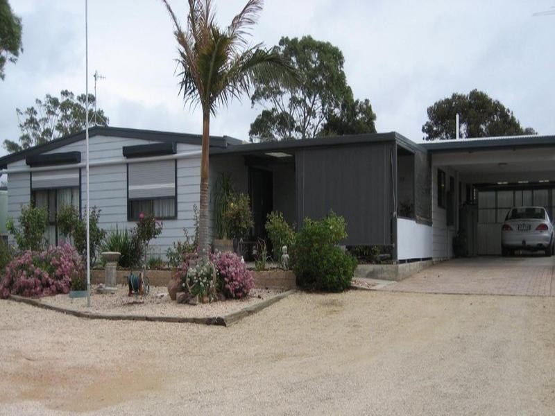 13 Mesnil Drive, Port Clinton SA 5570