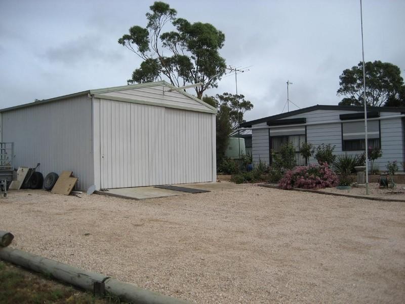 13 Mesnil Drive, Port Clinton SA 5570