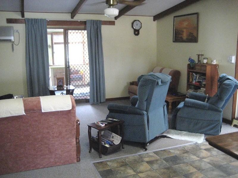 13 Mesnil Drive, Port Clinton SA 5570