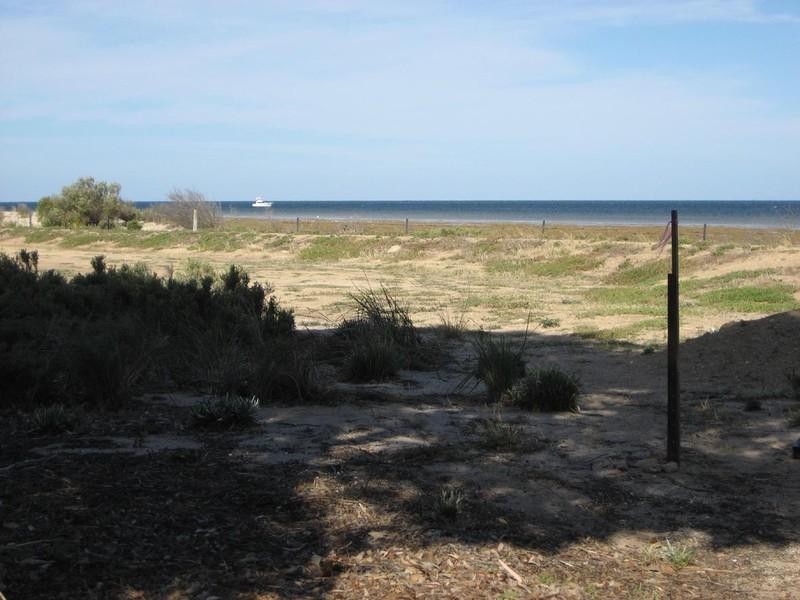 8 Esplanade, Pine Point SA 5571