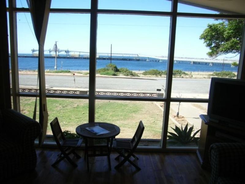 18 Carleton Crescent, Wallaroo SA 5556