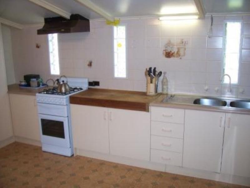 14 Young Street, Wallaroo SA 5556