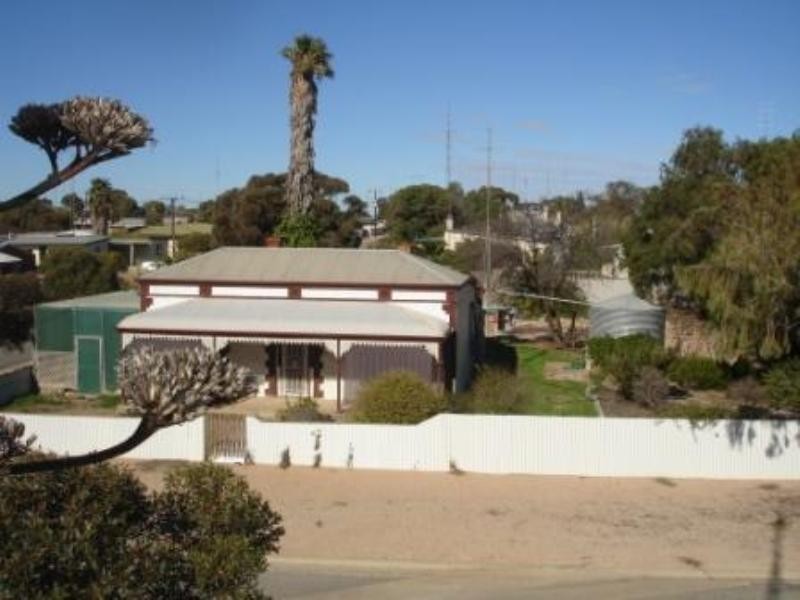 14 Young Street, Wallaroo SA 5556