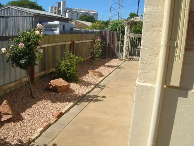 13 Cornish Terrace, Wallaroo SA 5556