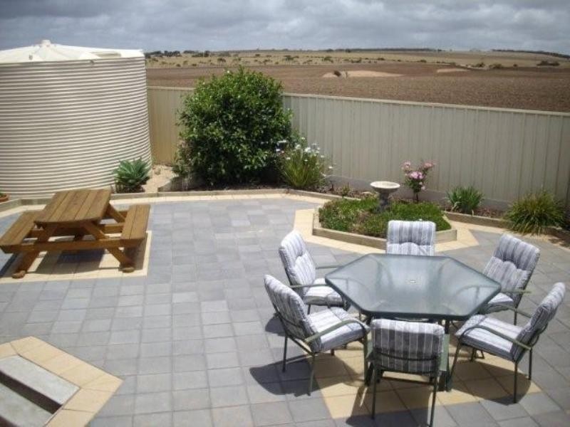 27 Grahn Road, James Well SA 5571