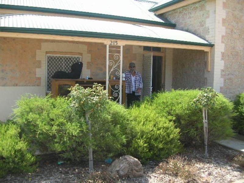215 Stirling Terrace, Kadina SA 5554