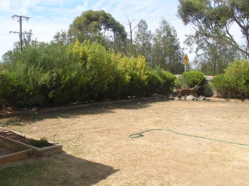 215 Stirling Terrace, Kadina SA 5554