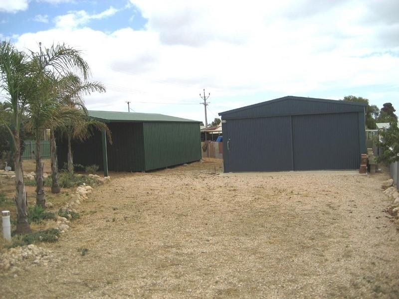 16 Wells Terrace, Price SA 5570
