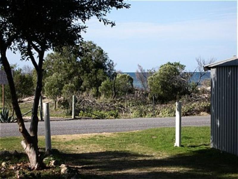 66 The Esplanade, Pine Point SA 5571