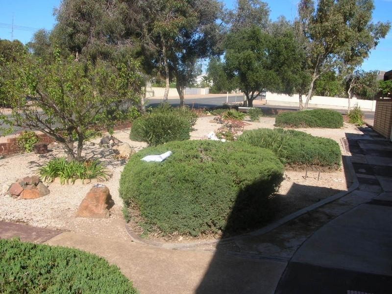 4 Ireland Street, Wallaroo SA 5556