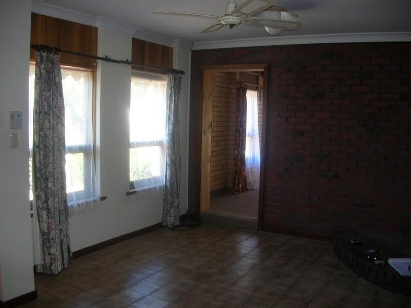 4 Ireland Street, Wallaroo SA 5556