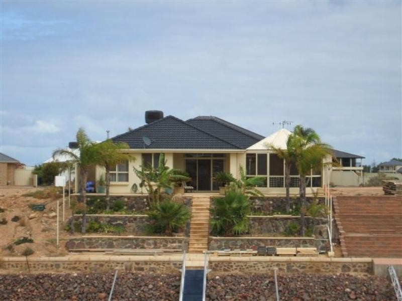 82 Gilmore Crescent, Wallaroo SA 5556