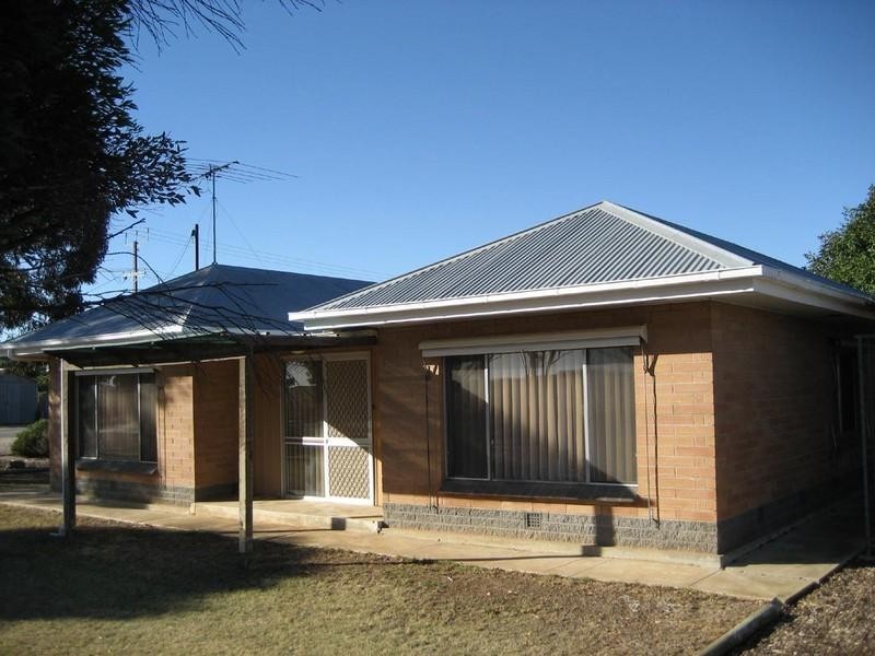 17 North Terrace, Maitland SA 5573