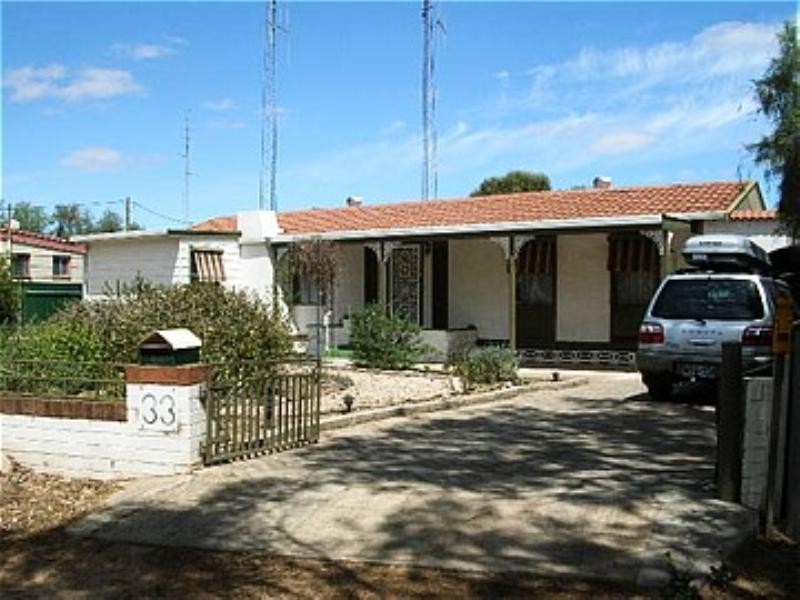 33 Bay Road, Moonta Bay SA 5558