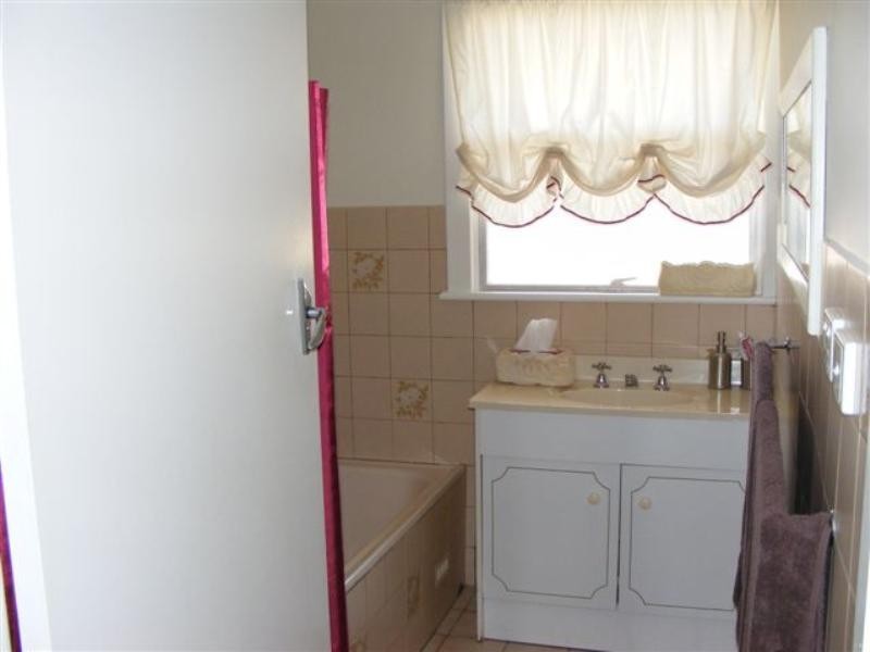 3 Allan Avenue, Wallaroo SA 5556