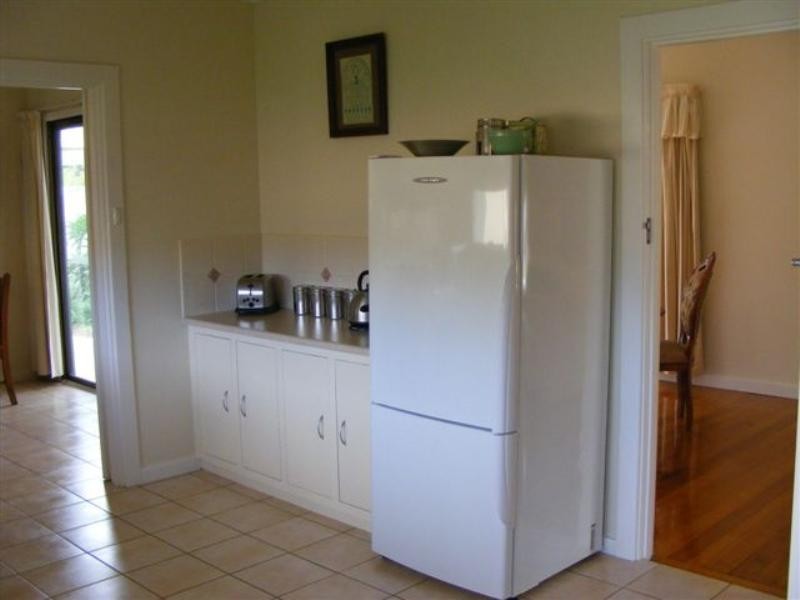 3 Allan Avenue, Wallaroo SA 5556