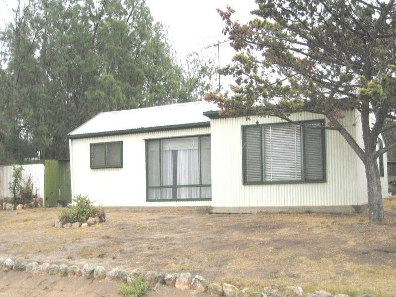 6 The Esplanade, Port Clinton SA 5570