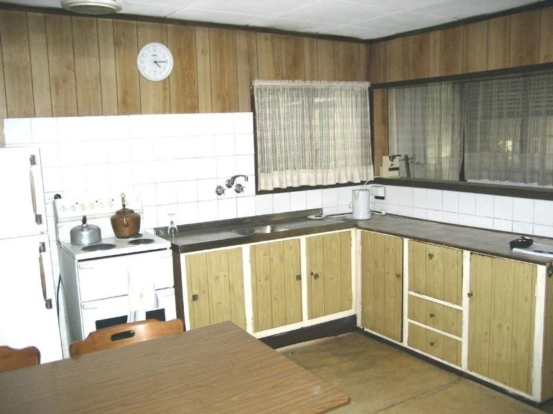 6 The Esplanade, Port Clinton SA 5570