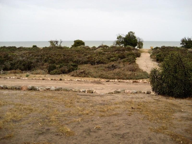 6 The Esplanade, Port Clinton SA 5570