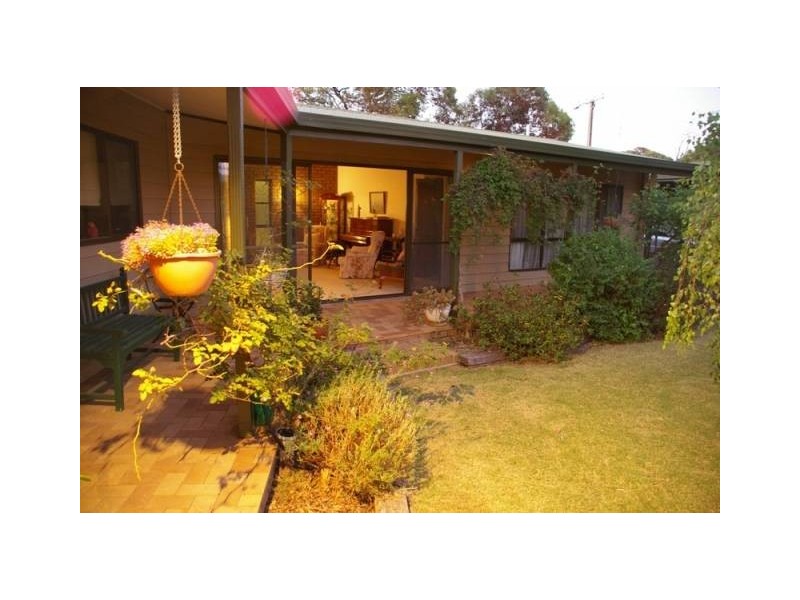 25 Rossiters Road, Moonta Bay SA 5558