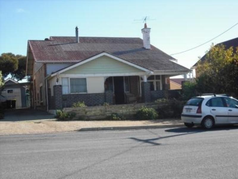 4 Fourth Street, Ardrossan SA 5571