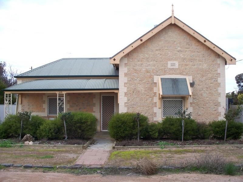 215 Stirling Terrace, Wallaroo Mines SA 5554