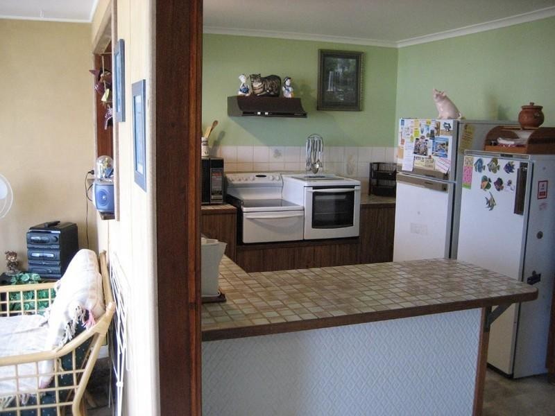 24 Barton Road, Tiddy Widdy Beach SA 5571