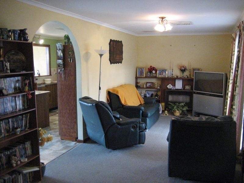 24 Barton Road, Tiddy Widdy Beach SA 5571