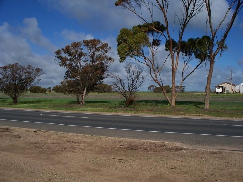 Lt 63,64,97,98 Railway Terrace, Paskeville SA 5552